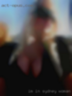 I'm in woman titties Sydney, location is bugged.