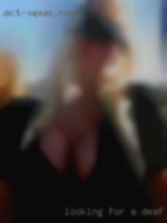 Looking for a fun deaf dating hookup.